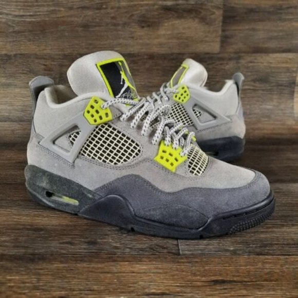 air jordan retro 4 se neon